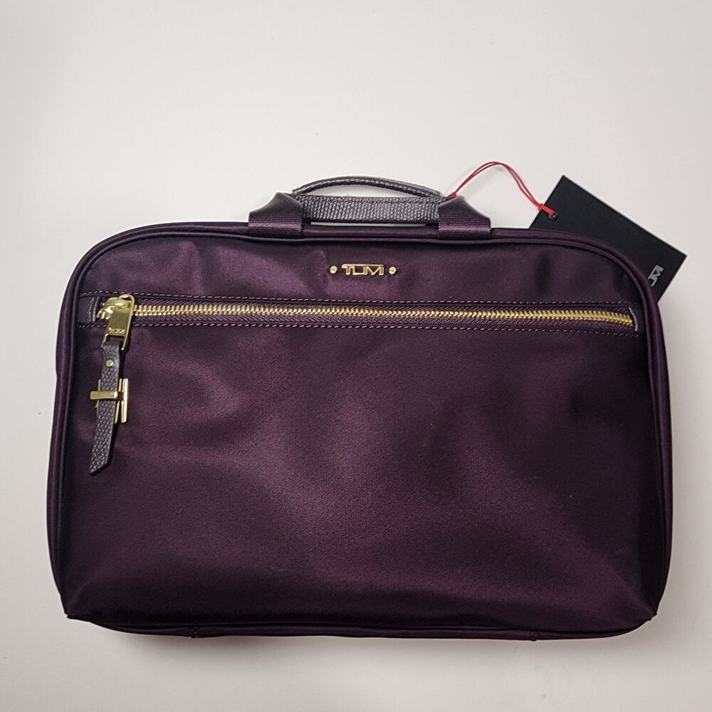 NWT TUMI MELISSA COSMETIC HANGING ZIP AROUND TRAVEL BAG MAKEUP BLACKBERRY